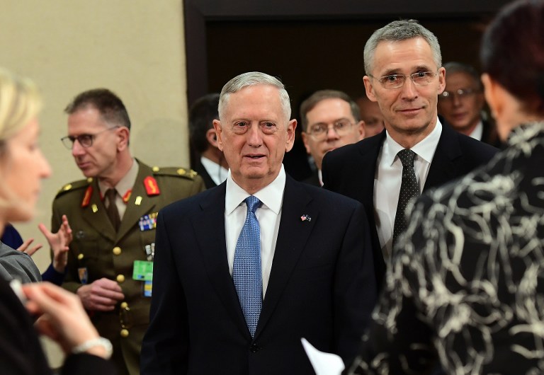 James Mattis et Jens Stoltenberg, secrétaire général de l'Otan