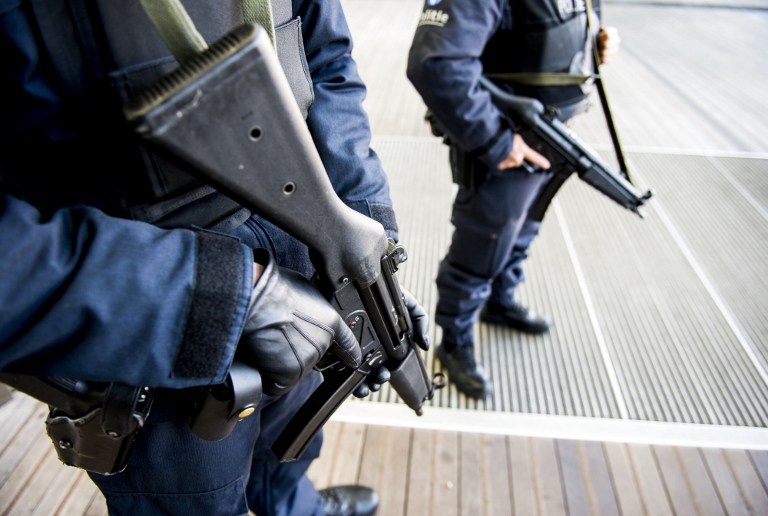 Un homme a tenté de foncer en voiture sur des piétons dans une rue d'Anvers