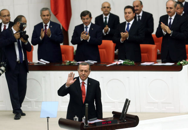 Erdoğan évoque un référendum sur l'UE