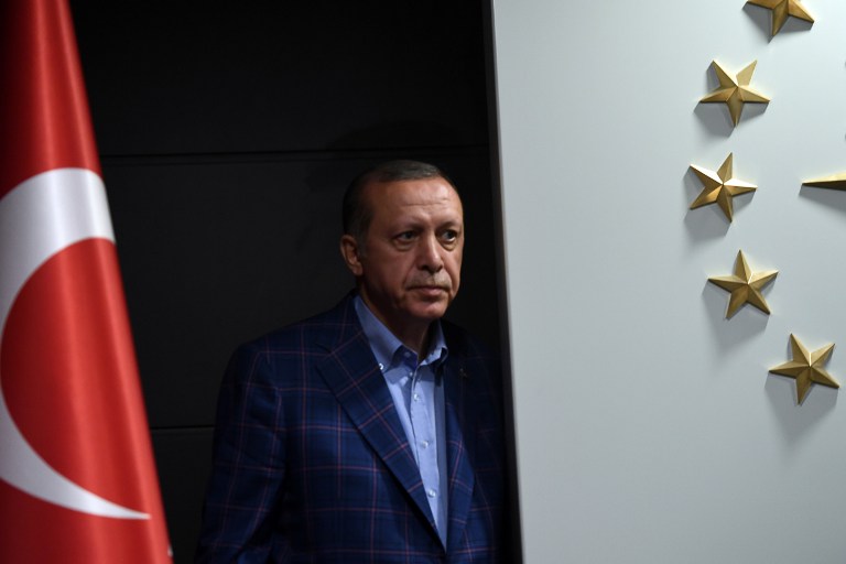 Turquie : des mandats d'arrêt émis contre des responsables d'un journal d'opposition