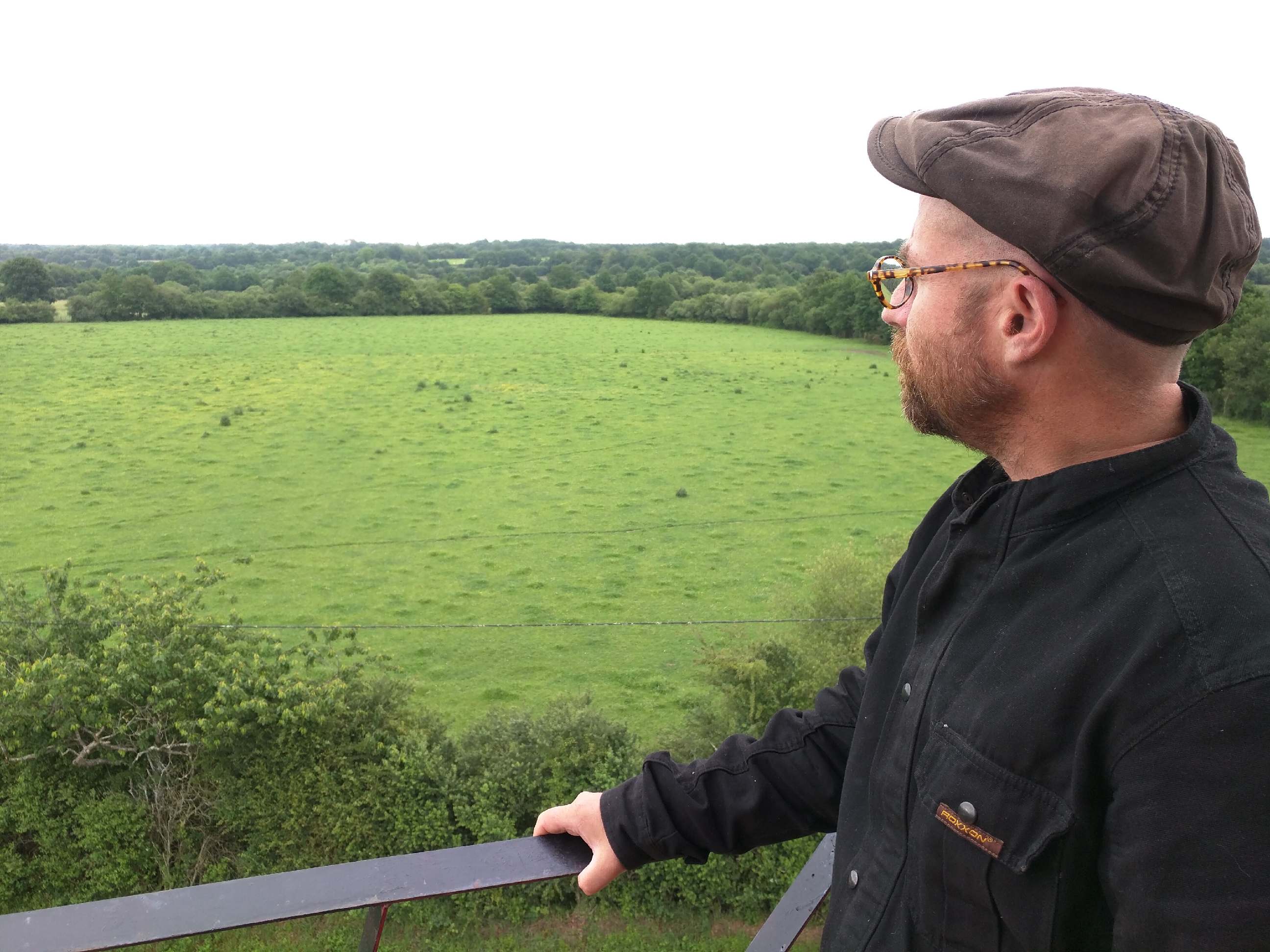 Jet, artiste zadiste à Notre-Dame-des-Landes (©Sud Radio).JPG