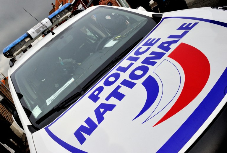 Attentat raté sur les Champs-Elysées: un "stock d'armes" retrouvé au domicile de l'assaillant