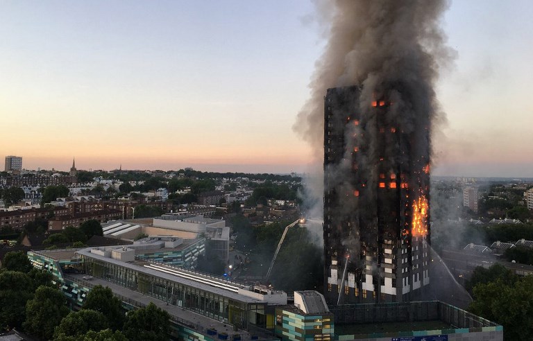 L'incendie de la Grenfell Tower a fait dix-sept morts selon le dernier bilan
