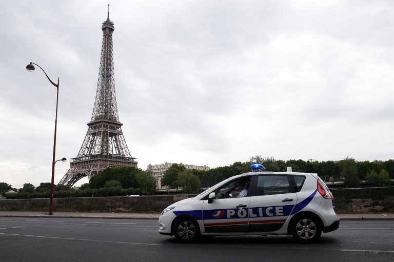 L'homme arrêté avec un couteau à la Tour Eiffel voulait attaquer un militaire