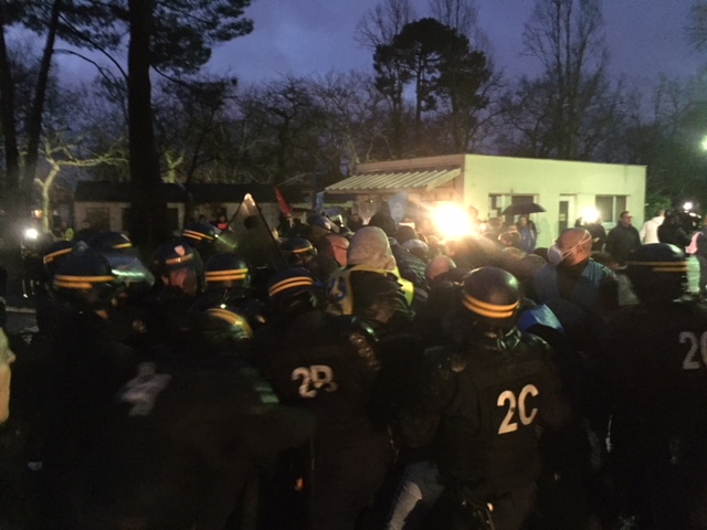 Affrontements entre surveillants de prison et CRS à Gradignan (©Christophe Bernard - Sud Radio).JPG