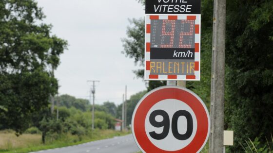 Panneau 90km/h route nationale