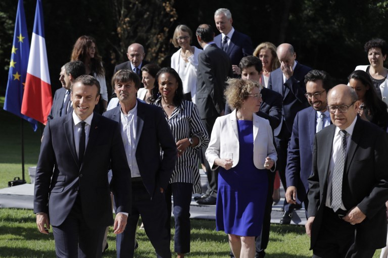 Le gouvernement réuni pour sa photo officielle (©THOMAS SAMSON - AFP)