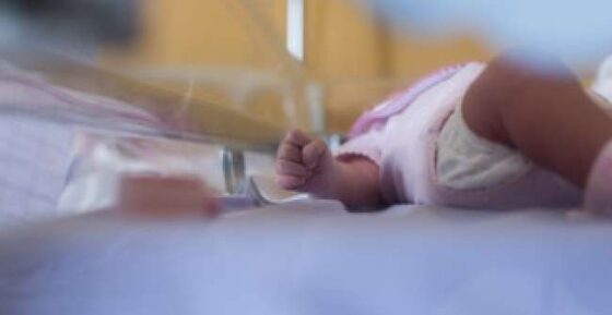 Bébé maternité (©Fred Dufour - AFP)