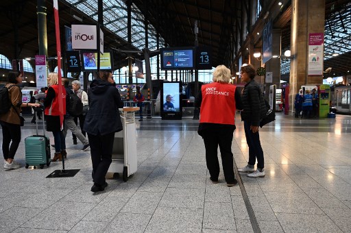 A Peine 30 Des Trains Circulent Sur L Axe Atlantique Le Malaise Grandit A La Sncf Sud Radio