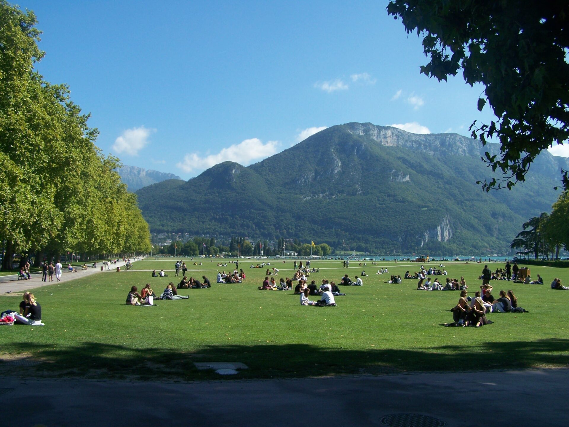 Le parc du Pâquier à Annecy où eu lieu l'agression le 8 juin 2023.
