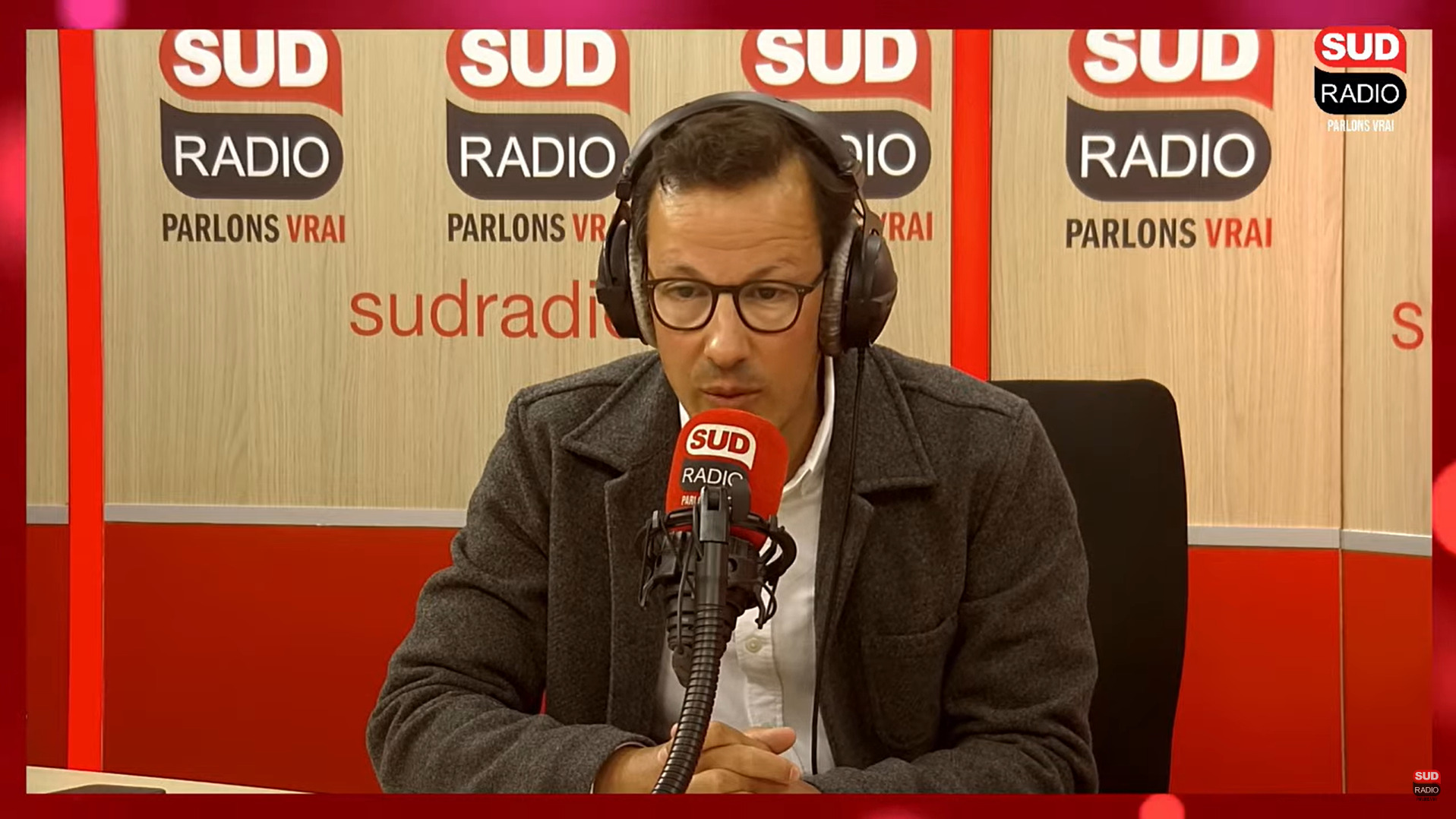 xavier gandon de TF1 invité de Valérie Expert et Gilles Ganzmann dans Sud Radio Média sur Sud Radio.