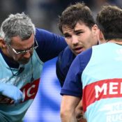 antoine dupont blessure tête soins france namibie