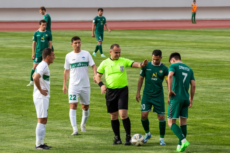 Match de championnat entre le FK Arkadag et Akhal le 30 mars 2024 à Arkadag, au Turkménistan