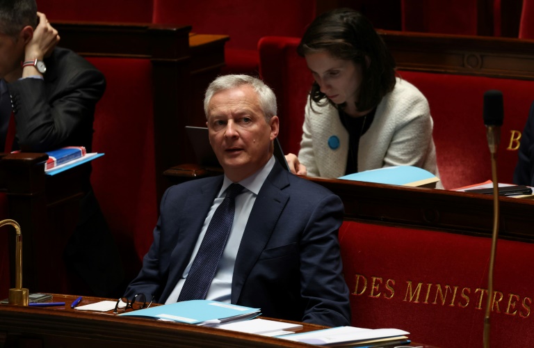 Le ministre de l'Economie, Bruno le Maire lors d'un débat sur les finances publiques à l'Assemblée nationale, à Paris, le 29 avril 2024