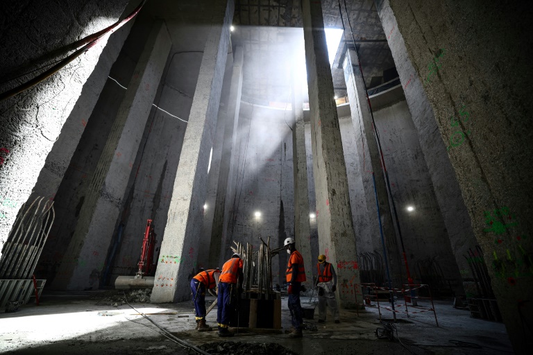 Le chantier de construction du bassin d'Austerlitz pour le stockage et le traitement des eaux de la Seine, le 15 juin 2023 à Paris