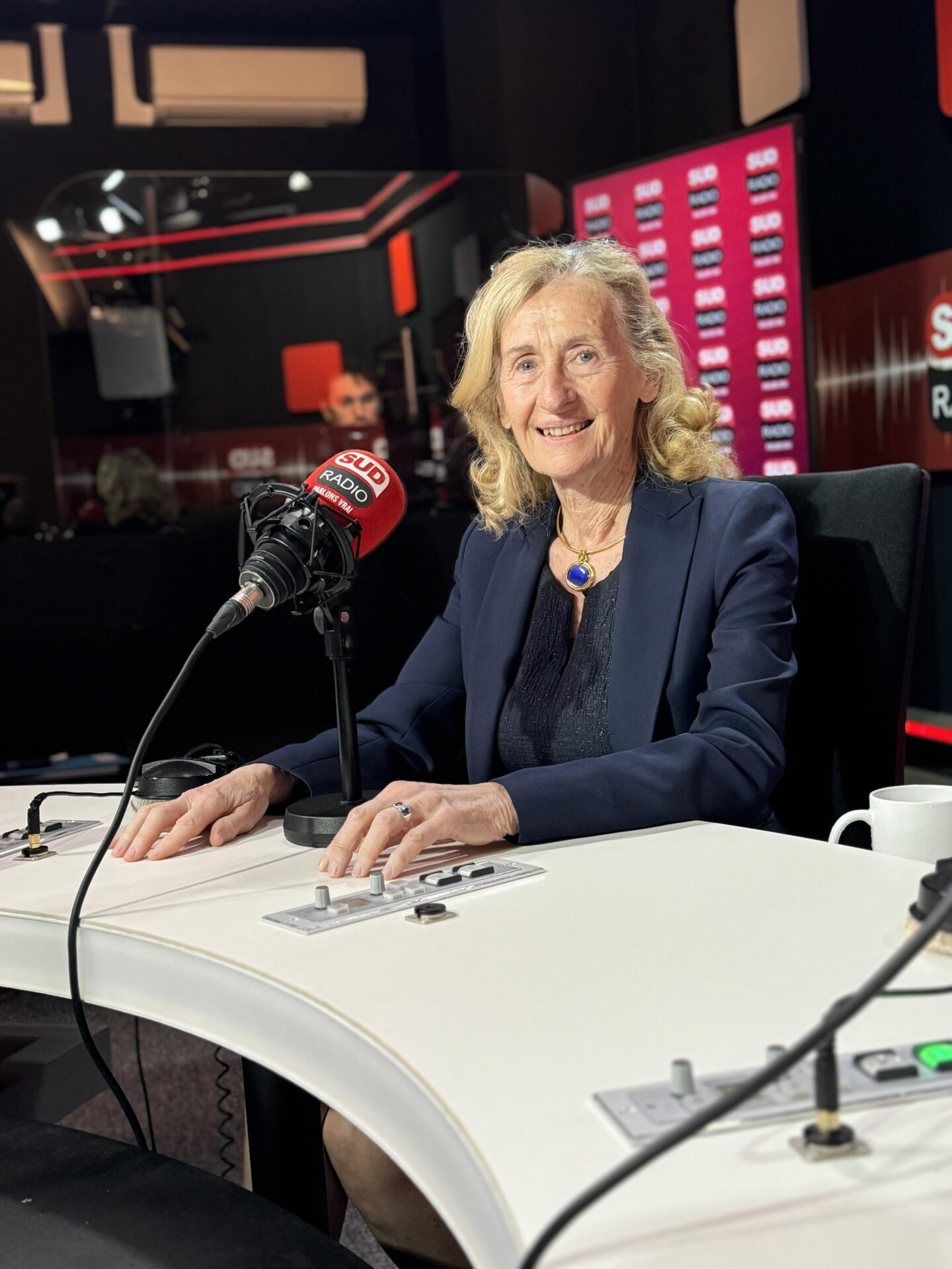 Nicole Belloubet majorité 16 ans