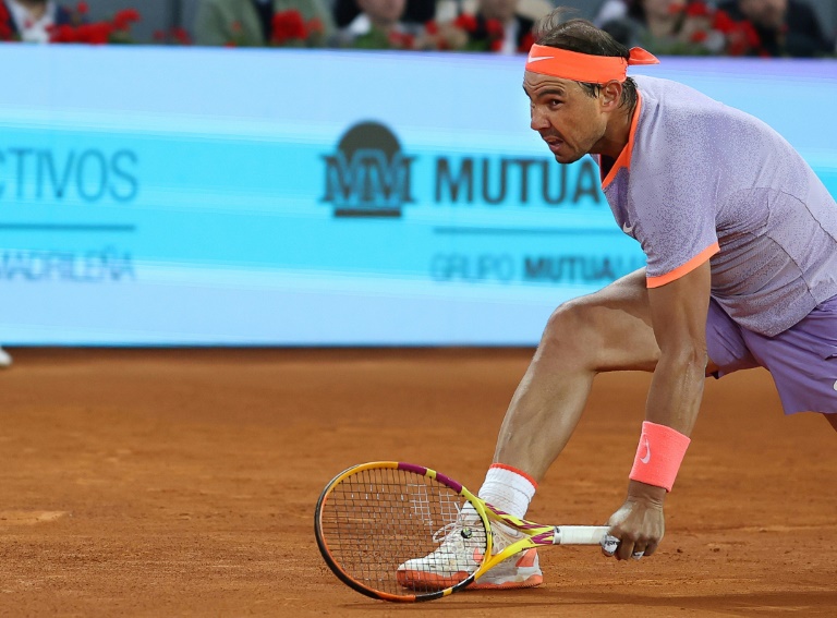 Rafael Nadal lors de sa défaite face au Tchèque Jiri Lehecka en huitième de finale du tournoi ATP Masters 1000 tard dans la soirée du 30 avril 2024