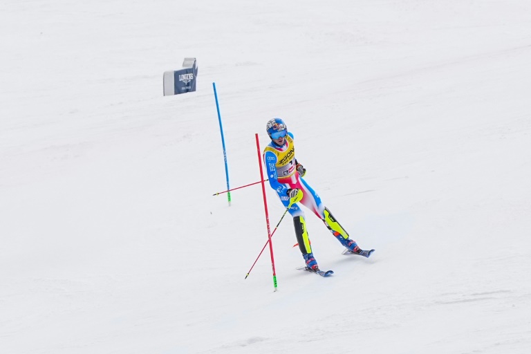 Clément Noël après avoir manqué une porte dans la seconde manche du slalom des Mondiaux de Saalbach, le 16 février 2025