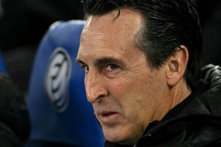 L'entraîneur espagnol d'Aston Villa, Unai Emery, avant le match de Premier League contre Brighton, à Brighton, le 2 avril 2025