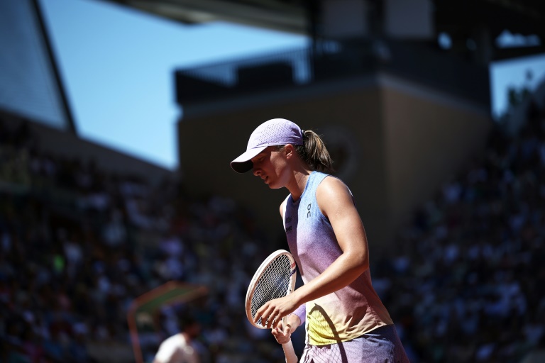 Iga Swiatek lors de son match du troisième tour de Roland-Garros contre Jaqueline Cristian, le 30 mai 2025 à Paris