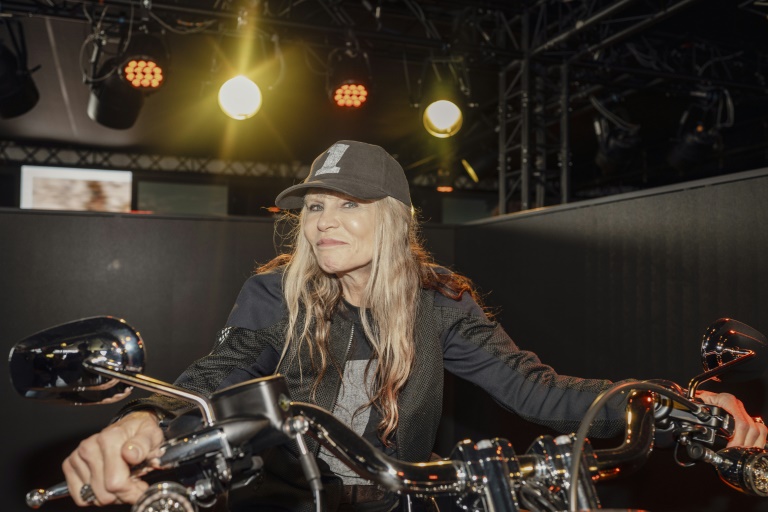 Karen Davidson, petite-fille de l'un des co-fondateurs de la marque Harley-Davidson, lors du festival Harley-Davidson Euro 2025 près de Grimaud, le 9 mai 2025 dans le Var