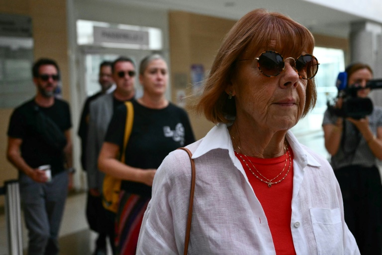 Gisèle Pelicot arrive au palais de justice d'Avignon, le 10 septembre 2024