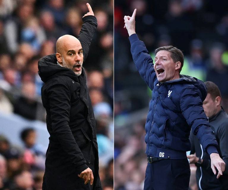 Le manager espagnol de Manchester City, Pep Guardiola (g.), lors d'une rencontre de Premier League contre Brighton, à Manchester, le 15 mars 2025, et le manager autrichien de Crystal Palace, Oliver Glasner (d.), lors des quarts de finale de la Coupe d'Angleterre contre Fulham, dans l'ouest de Londres, le 29 mars 2025