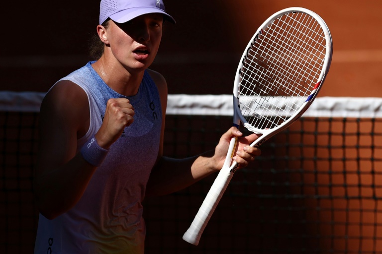 Iga Swiatek après sa victoire contre la Roumaine Jaqueline Cristian vendredi à Roland-Garros.