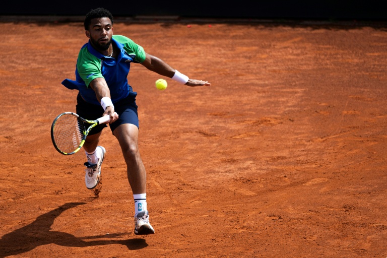 Le Français Arthur Fils face au Néerlandais Tallon Griekspoor au 2e tour du Masters 1000 de Rome le 9 mai 2025