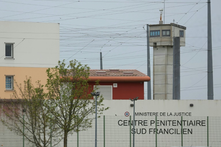 La prison de Réau, au sud-ouest de Paris, le 16 avril 2025, une des cibles d'une vague d'attaques coordonnées contre des prisons à travers la France