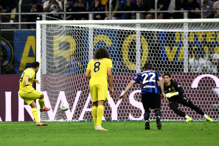 L'avant-centre espagnol de la Lazio Pedro égalise sur penalty à la 90e minute du match contre l'Inter le 18 mai 2025 à Guiseppe-Meazza. Les futurs adversaires du PSG en finale de la Ligue des champions ont laissé passer l'occasion de prendre les commandes de la Serie A à une journée du terme