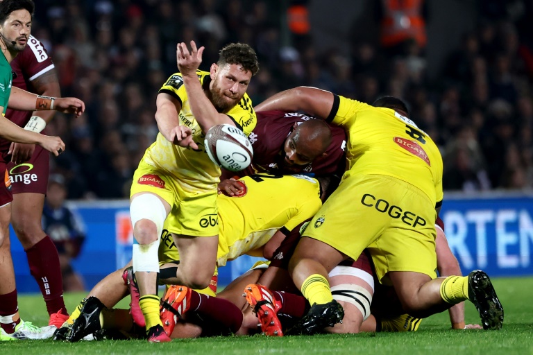 L'ouvreur de La Rochelle Tawera Kerr Barlow durant la victoire sur Bordeaux-Bègles le 26 avril à Bordeaux.
