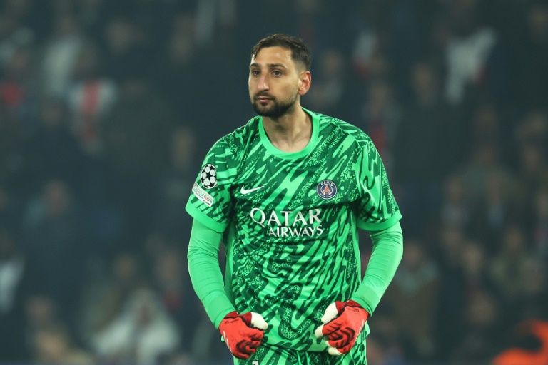 Le gardien de but du Paris Saint-Germain Gianluigi Donnarumma lors du match retour des demi-finales de la Ligue des Champions contre Arsenal au Parc des Princes à Paris le 7 mai 2025.