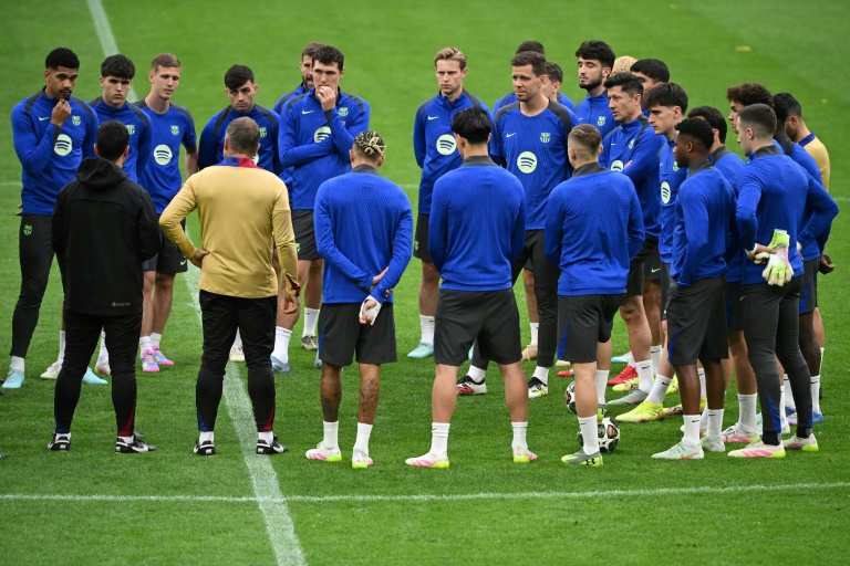 Les joueurs de Barcelone à l'entraînement à la veille de leur demi-finale retour contre l'Inter, le 5 mai 2025 à Milan