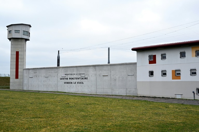Vue générale de la prison de Vendin-le-Vieil, dans le Pas-de-Calais, le 10 avril 2025
