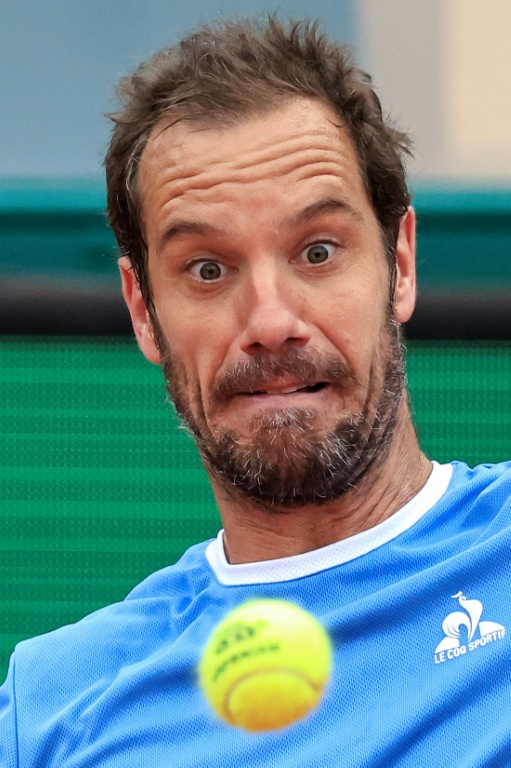 Le Français Richard Gasquet lors de son 32e de finale du Masters-1000 de Monte-Carlo contre l'Allemand Daniel Altmaier, à Roquebrune-Cap-Martin, le 9 avril 2025