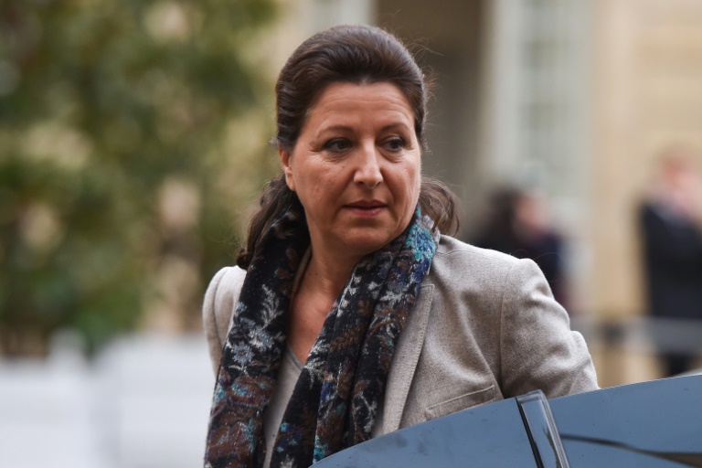 Agnès Buzyn, alors ministre de la Santé, arrive à l'hôtel Matignon pour une réunion sur les mesures à prendre face aux premiers cas de coronavirus en France et la situation des expatriés français se trouvant dans la zone de l'épidémie en Chine, le 26 janvier 2020 à Paris