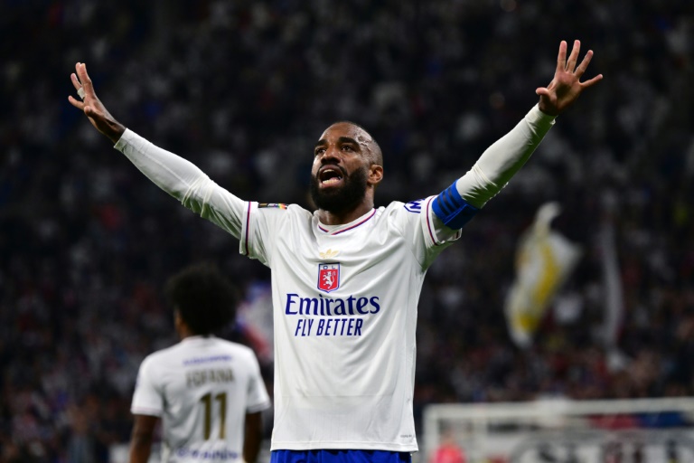 Alexandre Lacazette, auteur d'un doublé pour Lyon face à Angers, lors de son dernier match avec l'OL, le 17 mai 2025 au Groupama Stadium