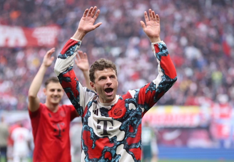 Le joueur du Bayern Munich Thomas Müller lors du match de championnat d'Allemagne Bundesliga contre le RB Leipzig à Leipzig (Allemagne) le 3 mai 2025.