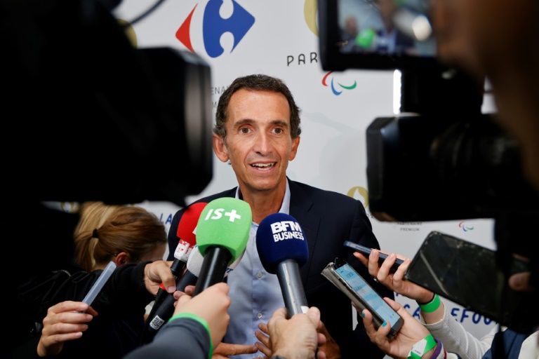 Alexandre Bompard, Le Pdg de Carrefour Alexandre Bompard s'exprime devant la presse le 11 septembre 2024 à Drancy, au nord de Paris