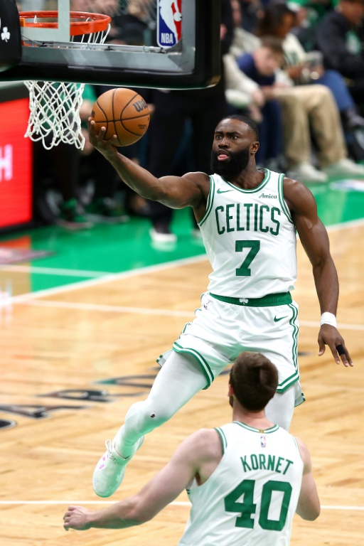 Jaylen Brown lors du match N.1 des demi-finales de conférence entre les New York Knicks et les Celtics, le 5 mai 2025 à Boston