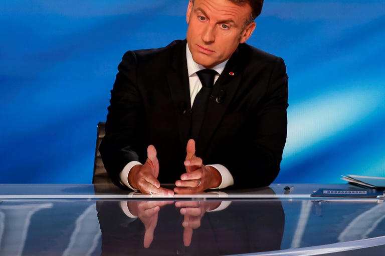 Emmanuel Macron interrogé sur le plateau de TF1, le 13 mai 2025