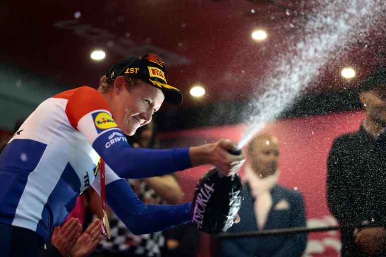 Le Néerlandais Daan Hoole vainqueur de la 10e étape du Tour d'Italie, un contre-la-montre individuel, le 20 mai 2025 à Pise