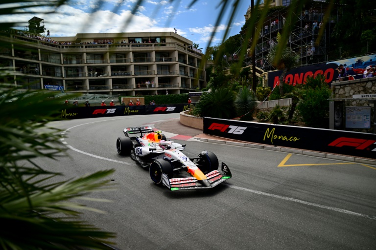 Le pilote Racing Bulls Isack Hadjar lors des essais du GP de Monaco le 23 mai 2025 à Monaco