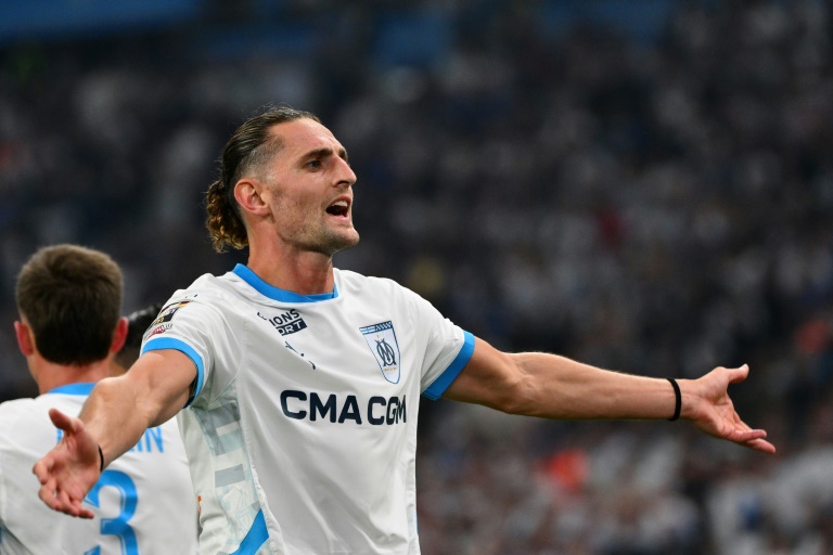 Adrien Rabiot auteur d'un doublé avec l'OM face à Rennes lors du dernier match de la saison au stade Vélodrome, le 17 mai 2025