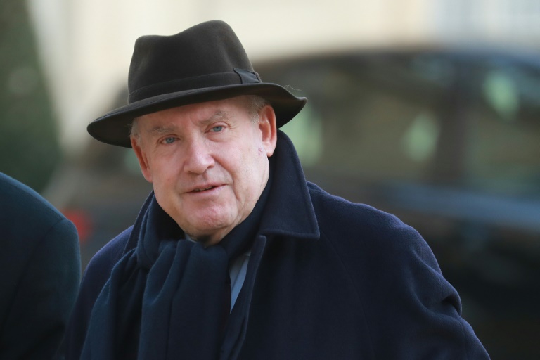 Dominique Bussereau, alors président de l'Assemblée des départements de France, arrive au Palais de l'Elysée à Paris, le 11 février 2020