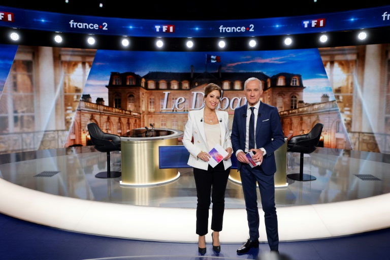 Léa Salamé et Gilles Bouleau avaient animé ensemble le débat d'entre-deux tours entre Marine Le Pen et Emmanuel Macron le 20 avril 2022, à Saint-Denis