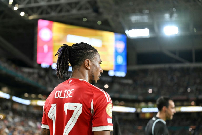 L'ailier français du Bayern Munich Michael Olise pendant la rencontre du Groupe C du Mondial des clubs 2025 contre Boca Juniors, au stade Hard Rock de Miami, le 20 juin 2025