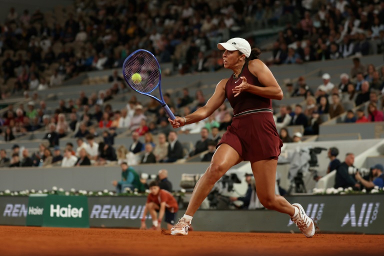 L'Américaine Madison Keys en quarts de finale de Roland-Garros contre sa compatriote Coco Gauff le 4 juin 2025 à Paris