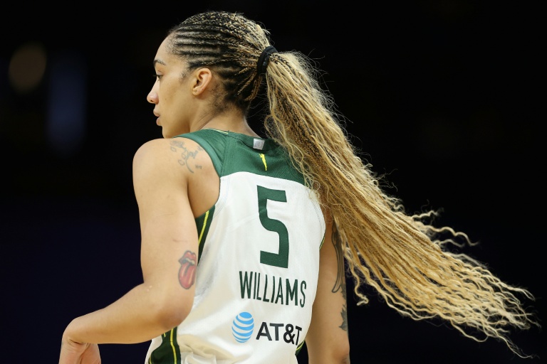 Gabby Williams, l'ailière française du Seattle Storm, pendant un match de la WNBA contre le Phoenix Mercury, à Phoenix, le 07 juin 2025